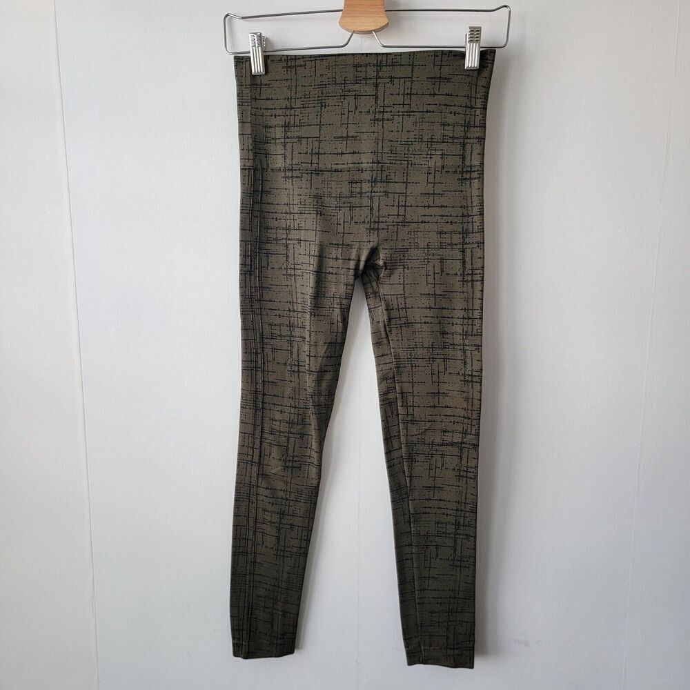 Spanx Look at Me Now Seamless Leggings size M